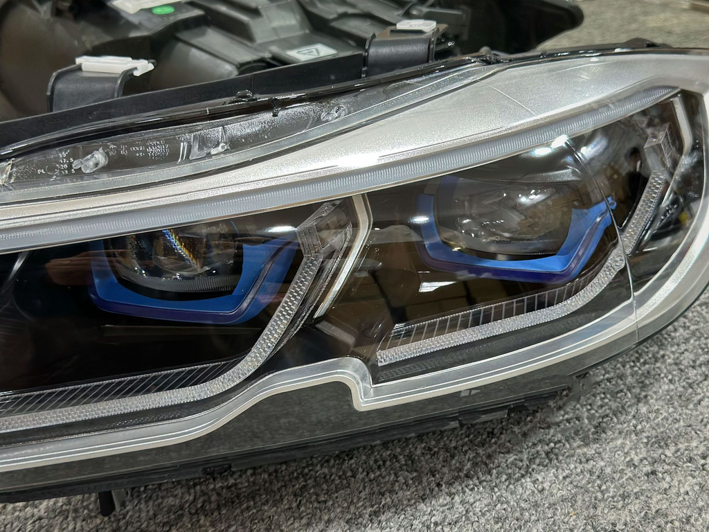 Applicable to 2005-2012 BMW 3 Series E90 LED Lens Headlights Assembly Upgrade Version, Streamer Turn Signal