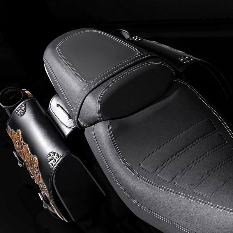 Punk Style Motorcycle Saddlebags 26L Leather with Cup Holder for Harley Softail Dyna Road King Cruiser